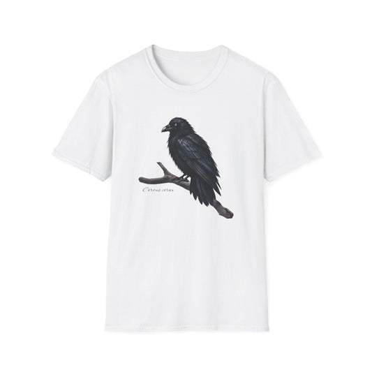 Hippuli brändin valkoinen unisex puuvillainen t-paita, jossa on maalattu kuva puunoksalla istuvasta Corvus corax -korpista.