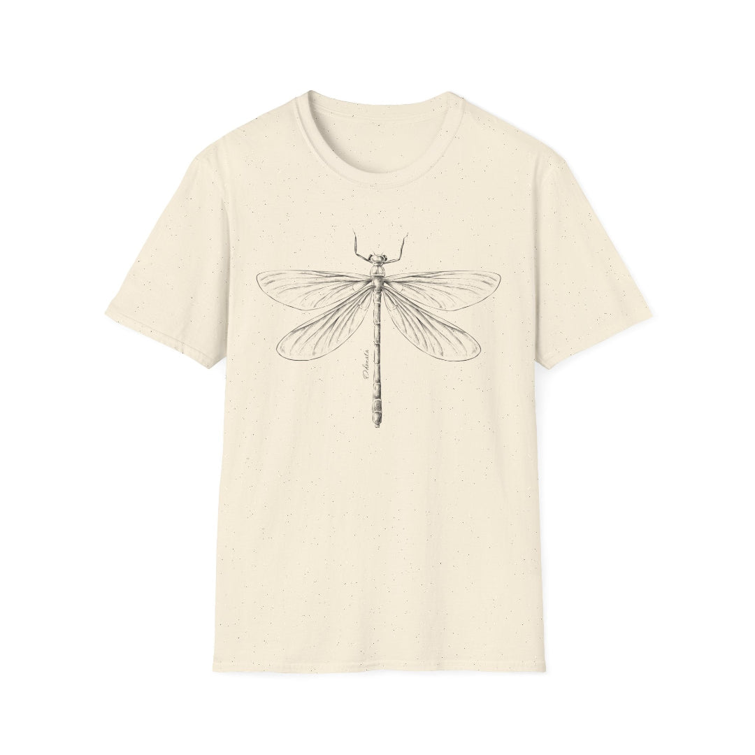 Hippuli brändin beige unisex t-paita, jossa on mustavalkoinen kuva sudenkorennosta.